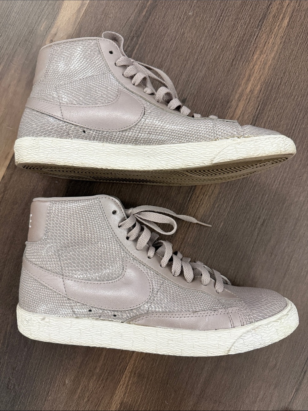 Nike Women's Blazer Mid Sneakers in Taupe/Beige - Picture 6 of 7